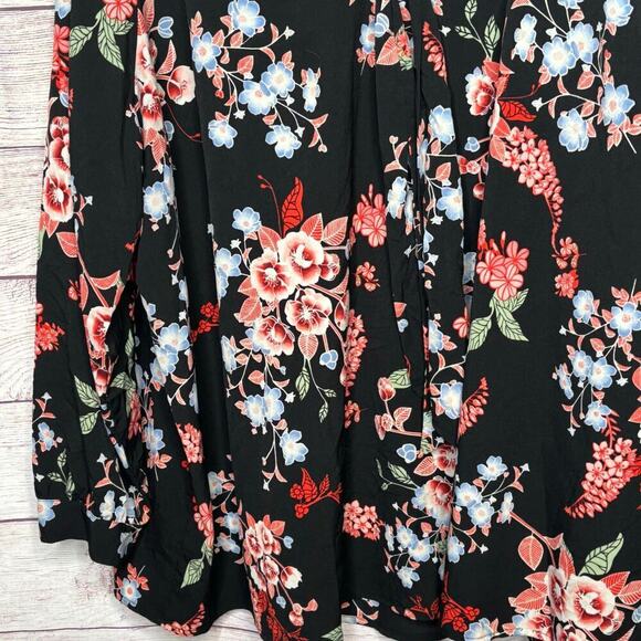 Lane Bryant Long Sleeve Flowy Multicolored Floral Blouse Top Size 26/28 Plus - Picture 11 of 11